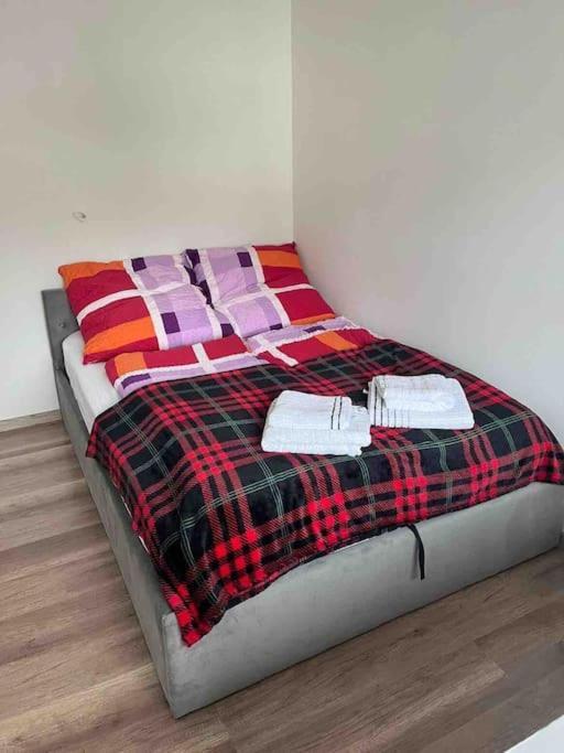 Ferienwohnung Outletcity Metzingen 梅青根 外观 照片