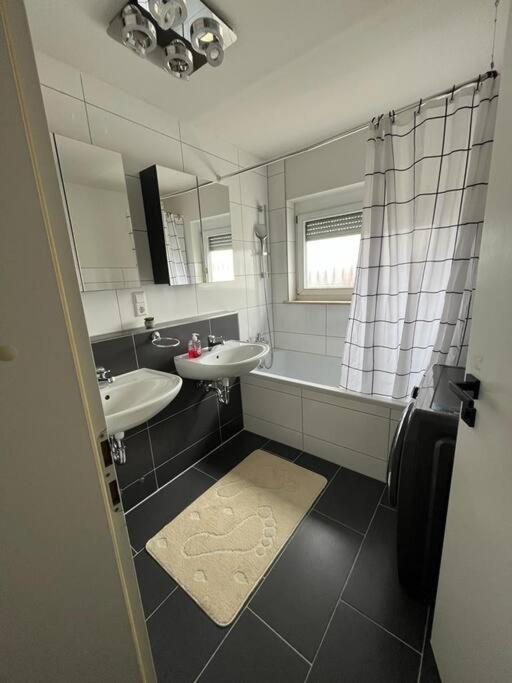 Ferienwohnung Outletcity Metzingen 梅青根 外观 照片