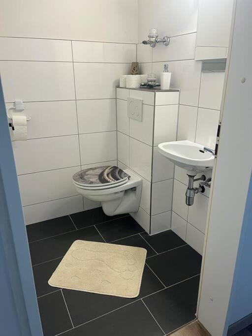 Ferienwohnung Outletcity Metzingen 梅青根 外观 照片