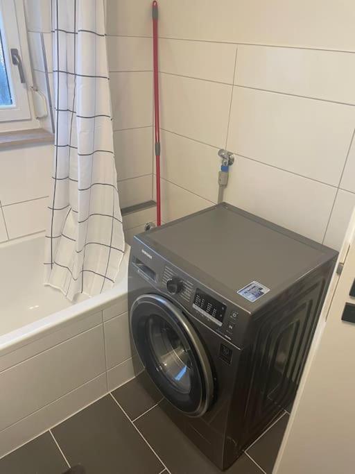 Ferienwohnung Outletcity Metzingen 梅青根 外观 照片