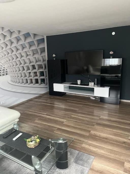 Ferienwohnung Outletcity Metzingen 梅青根 外观 照片